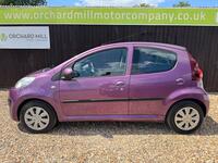 PEUGEOT 107